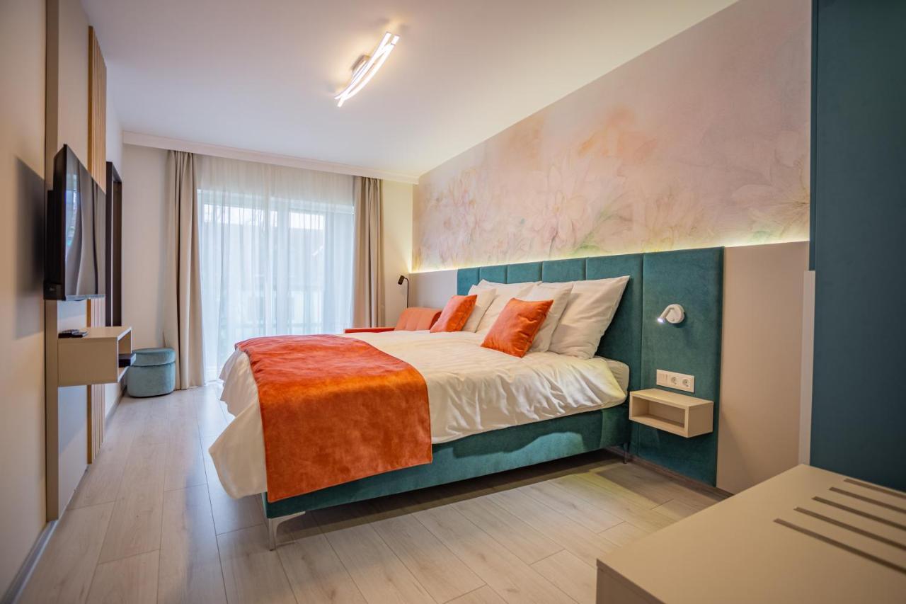 Viktoria Apartman ยูลา ภายนอก รูปภาพ