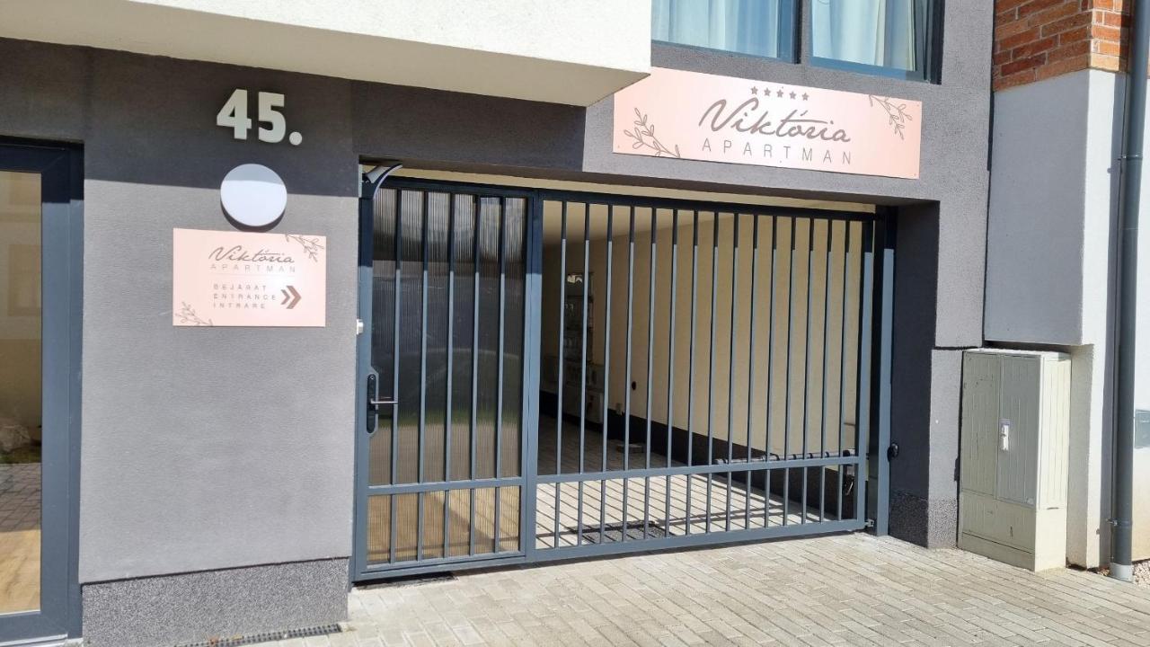 Viktoria Apartman ยูลา ภายนอก รูปภาพ