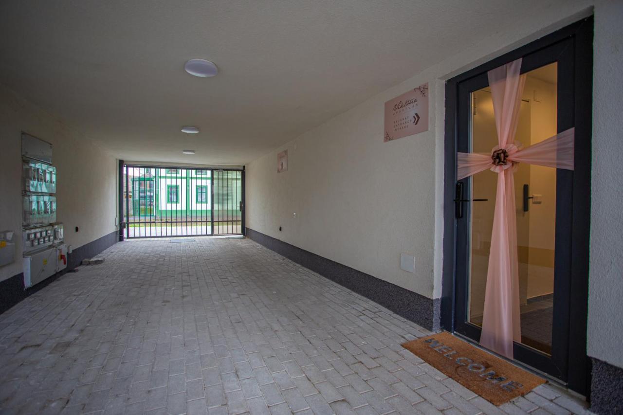 Viktoria Apartman ยูลา ภายนอก รูปภาพ